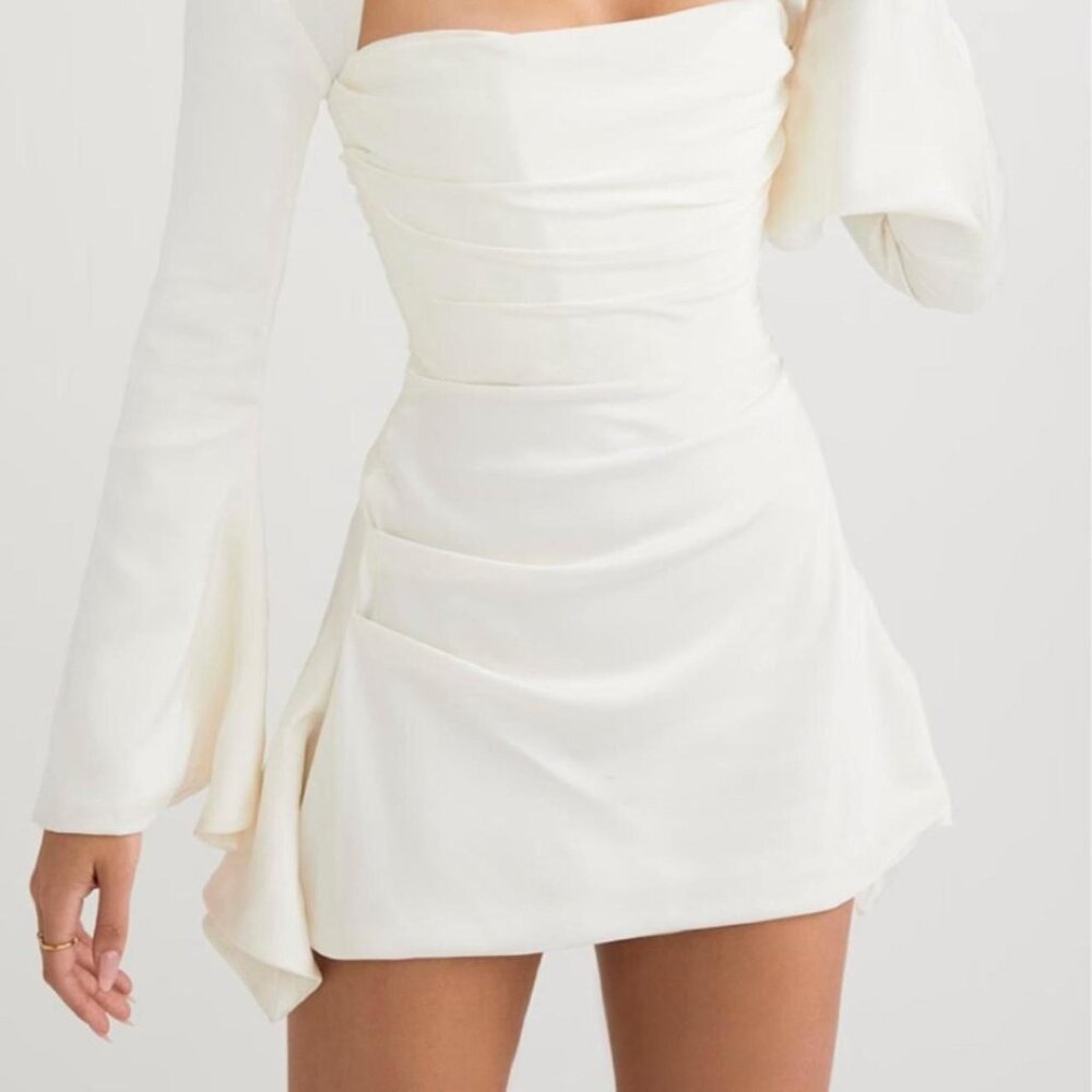 HOUSE OF CB Toira - Long Sleeve Satin Corset Minidress in White/Ivory